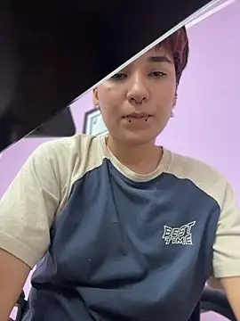emma_cute7 Adlı Modelin Canlı XXX Sohbeti