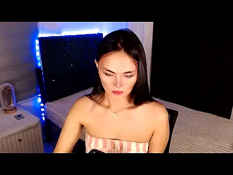 ameliadom Adlı Modelin Canlı XXX Sohbeti