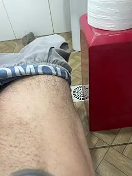 casadinho_19 Adlı Modelin Canlı XXX Sohbeti