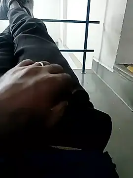 DenseElement35 live XXX chat