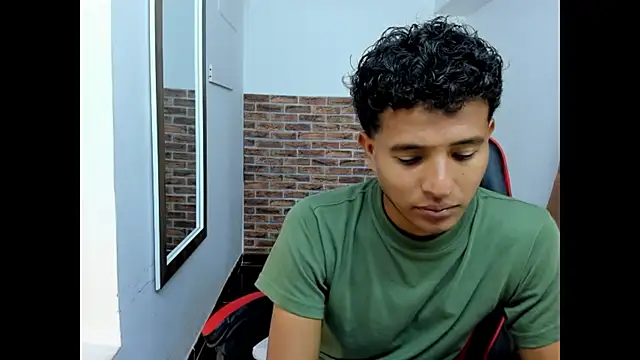Chat +18 de WIZARD-ALESSANDRO ao vivo