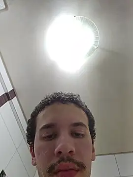 Chat +18 de HotRoom69 ao vivo