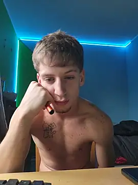 Leonardo0606 Chat XXX live