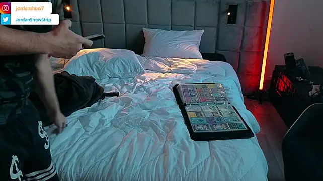 JordanShow's Live XXX Chat
