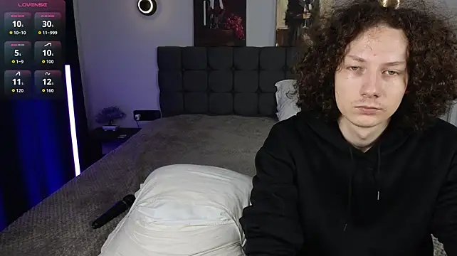FreyaLoups 现场XXX聊天