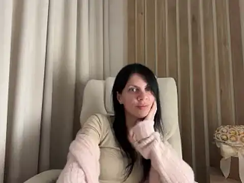 צ'אט XXX בשידור חי של InjaAtHome