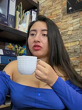 _Sarah-Office1 – Live XXX-chat
