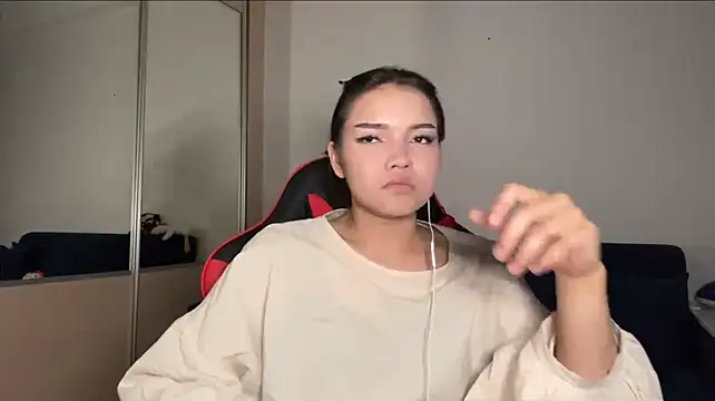 XXX chat uživo modela SuperiorCoil