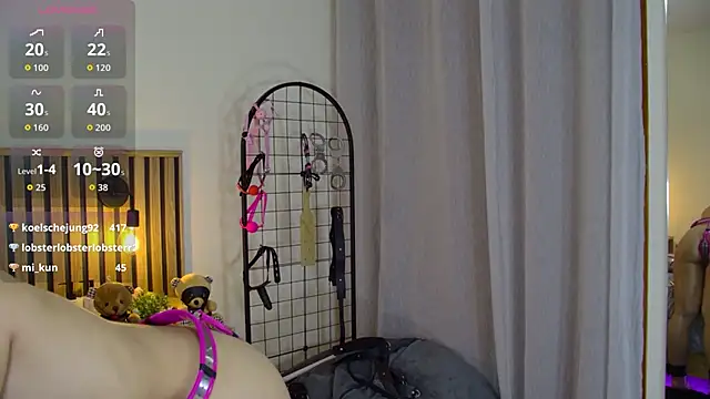 emma_morales_ Adlı Modelin Canlı XXX Sohbeti