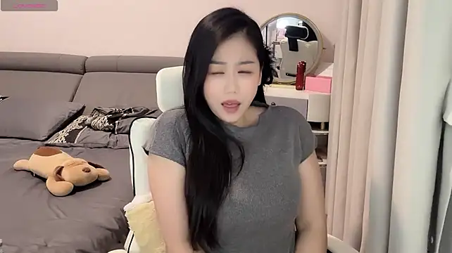 FF-Yuwei – Live XXX-chat