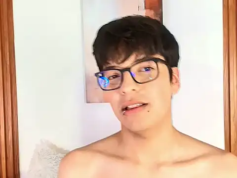 XXX chat uživo modela Milo_Wolff