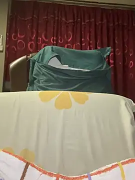 LyiaaaZy 网络视讯表演