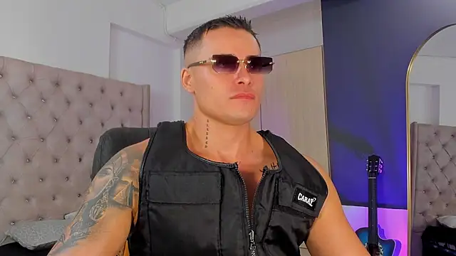 Онлайн чат XXX connorsmiith