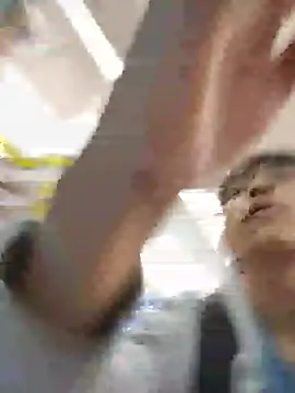TonnyBottom Chat XXX live