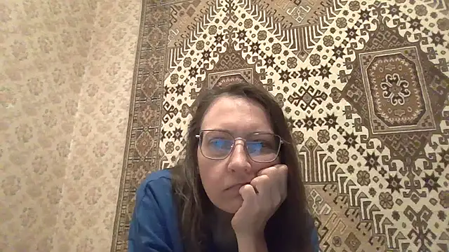 FayInessaKiss Chat XXX in diretta