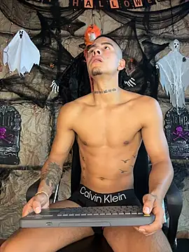 XXX chat uživo modela willclayy