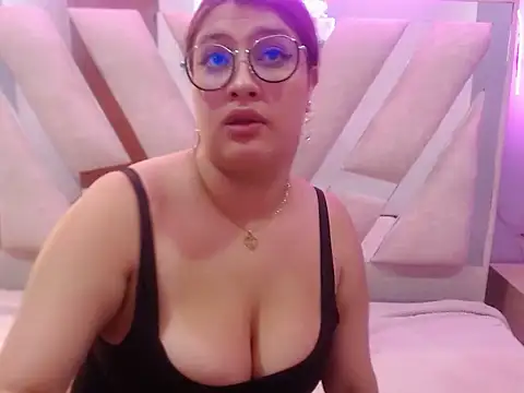 Chatroom XXX en direct de scarlethshadow