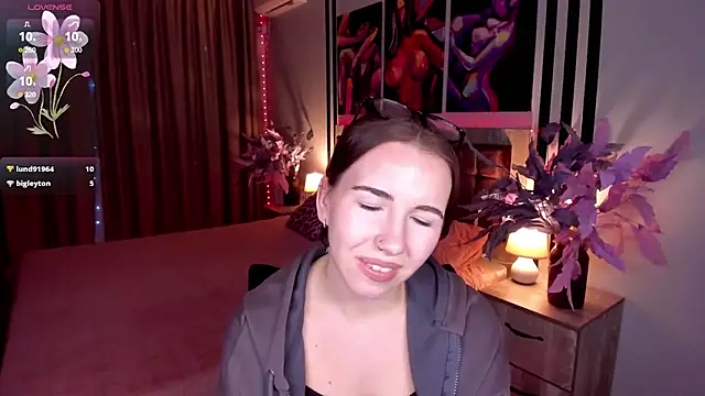 TriciaSpring's Live XXX Chat