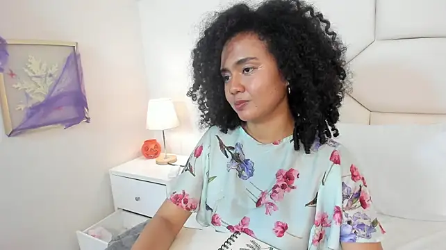 Kiraspell's Live XXX Chat