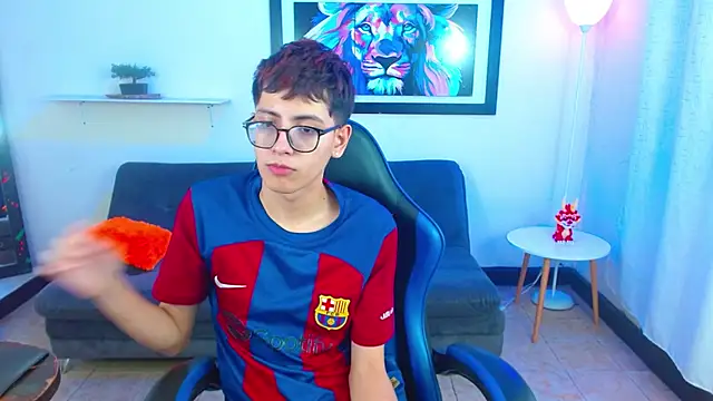 alexcum_18 XXX чат на живо