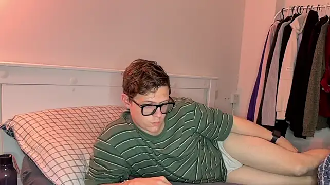 daniel-below Live XXX Chat