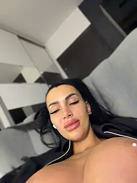 Chat +18 de SinwithJessy ao vivo