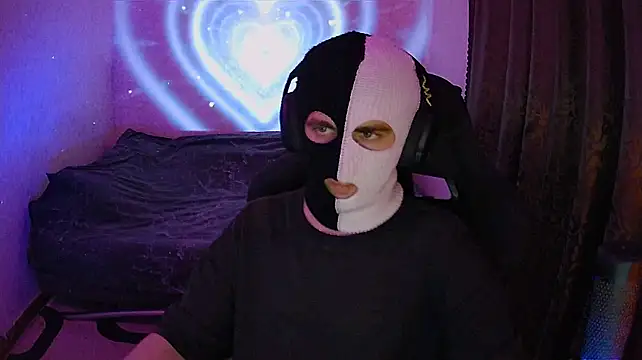 fame_bc élő XXX-chatje
