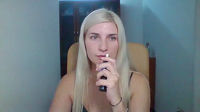 Chat XXX ao vivo de Alice_Veil