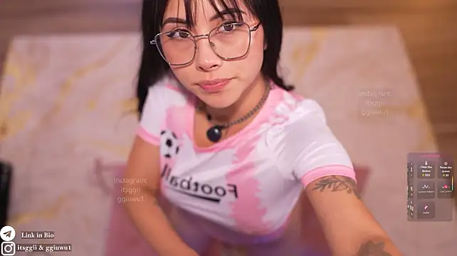 Chat XXX ao vivo de gigi_ulala1