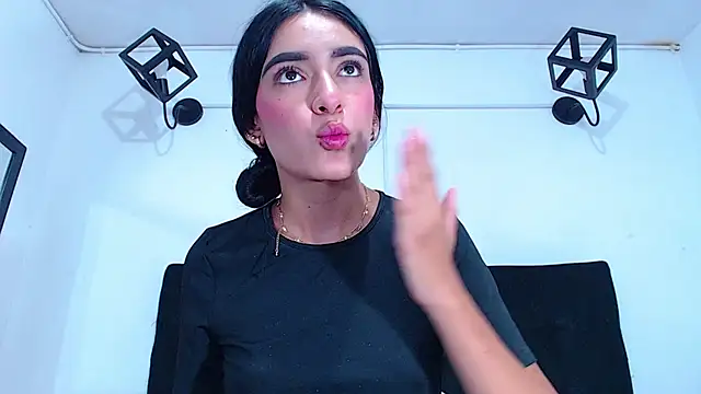 Chatroom XXX en direct de srta_luciana
