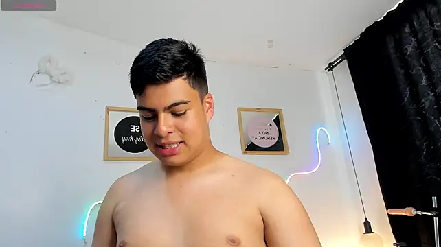 XXX chat uživo modela Patrick_Smith_