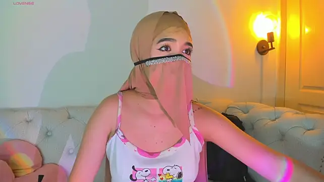 XXX chat uživo modela Aseel_thin
