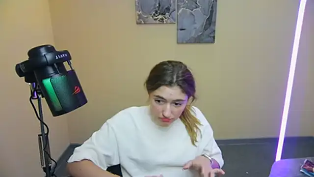 marta_senyora's Live XXX Chat