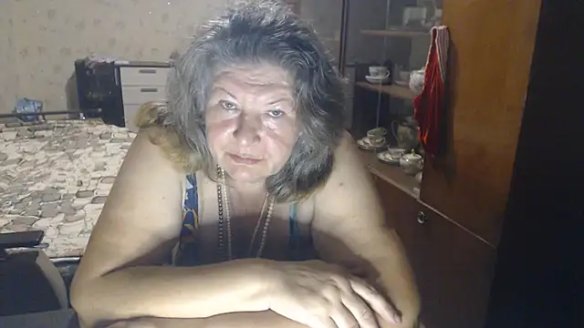 Chat +18 de HotLusi ao vivo