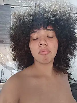Cutecurly élő XXX-chatje
