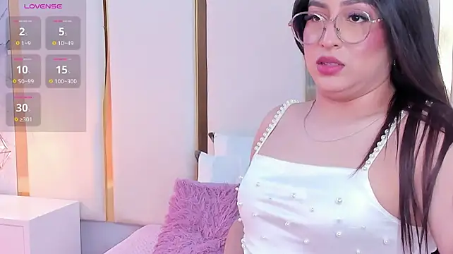 แชท XXX สดของ KamilaVegga