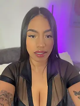 Sara_mocca_ Adlı Modelin Canlı XXX Sohbeti