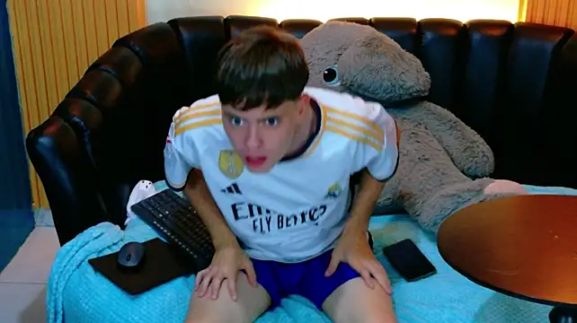 XXX chat uživo modela Brian_Montes