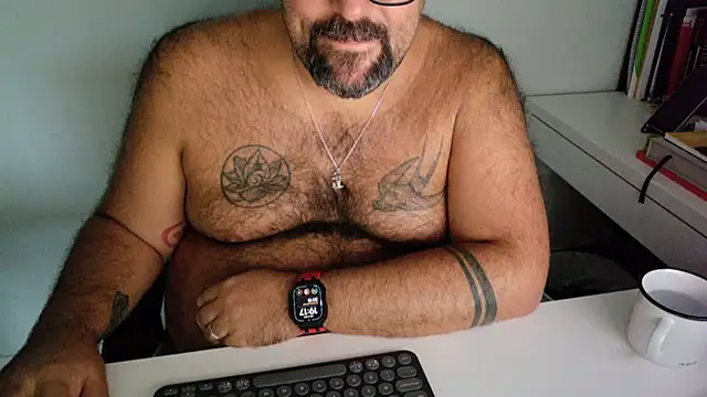 BearOfficer live XXX chat