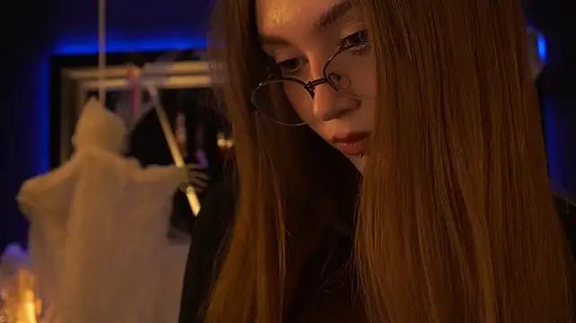 Dark_Brii Adlı Modelin Canlı XXX Sohbeti