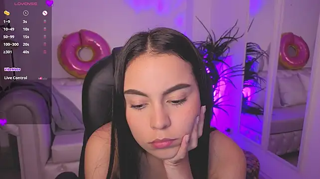 Aleejaa__ Chat XXX in diretta