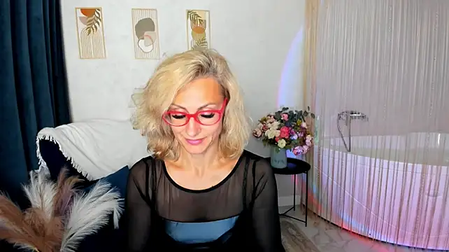 دردشة MuseOfStage الجنسية المباشرة