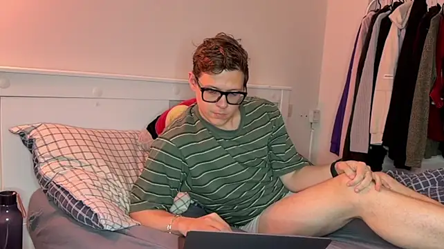 daniel-below Live XXX-chat