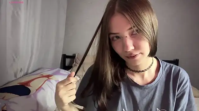 צ'אט XXX בשידור חי של lilunee