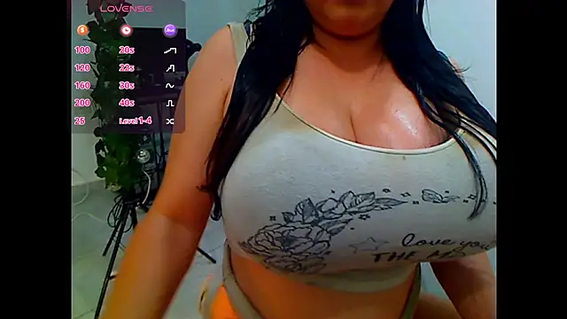 SexyLindaBig Adlı Modelin Web Kamerası Şovu