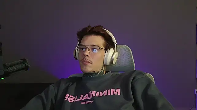 DENIS_HEREのライブXXXチャット