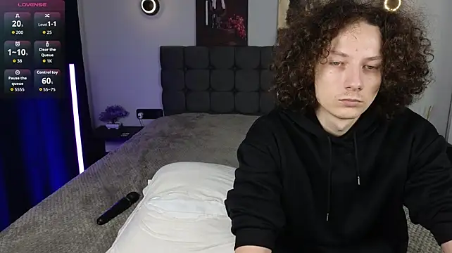 FreyaLoups' Live XXX Chat
