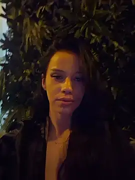 Онлайн чат XXX LunnaHayses