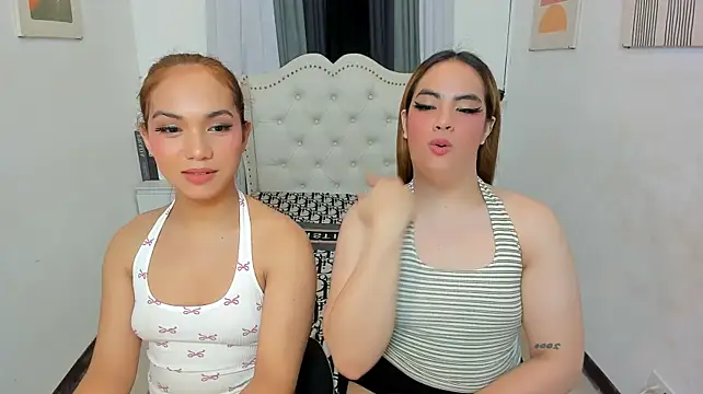 ElaraDeLuca Live XXX-Chat