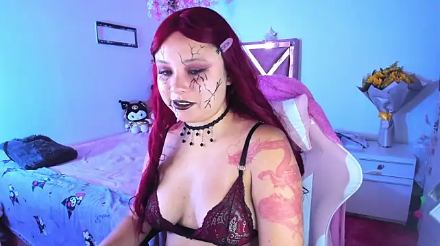 دردشة little_emma0 الجنسية المباشرة